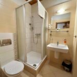 838127278 Hotel STRACHANOVKA ***